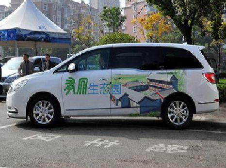 永仁户外车贴喷绘如何保持效果?